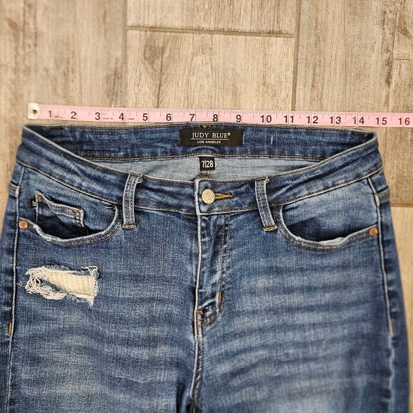 Judy Blue Jeans Womens Size 7 / 28 Thermal Patch Boyfriend Distressed Ankle Crop - Picture 4 of 11